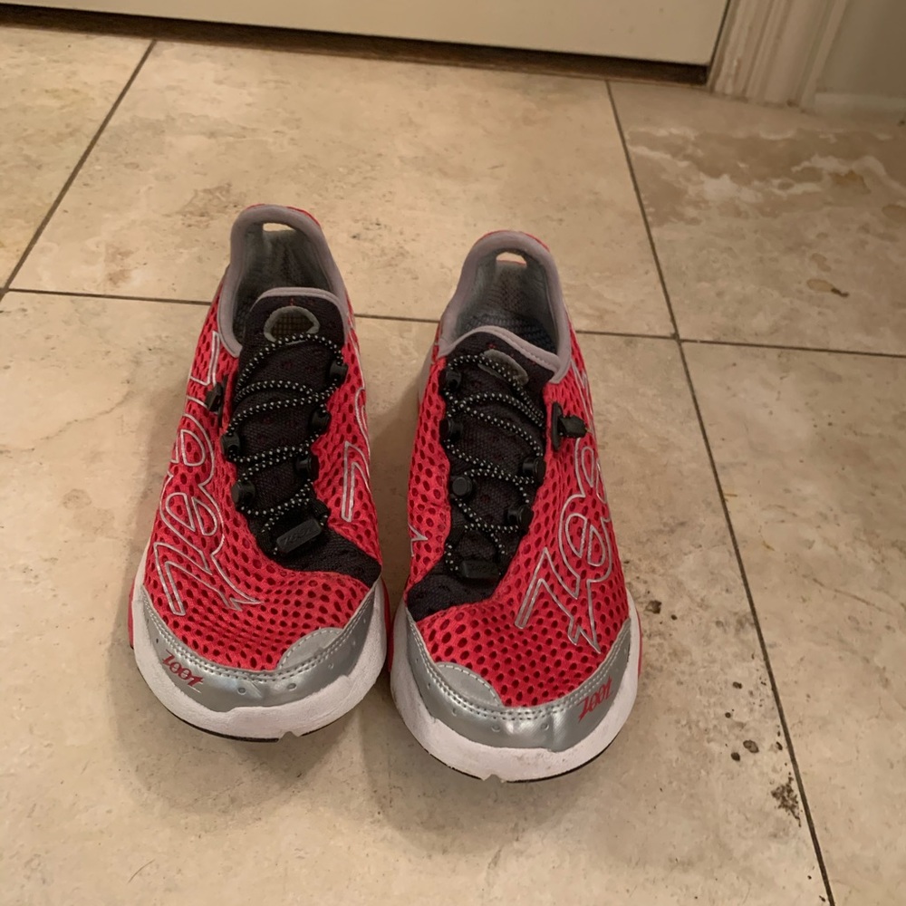Zoot running shoes